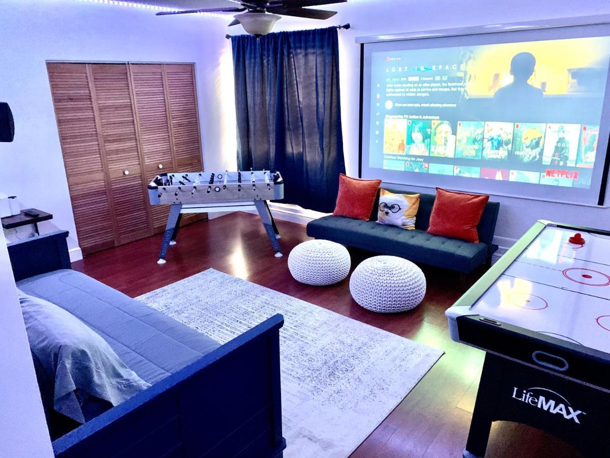 Kendall Keys Oasis Home W/ Pool, Theater & Arcade ไมอามี ภายนอก รูปภาพ